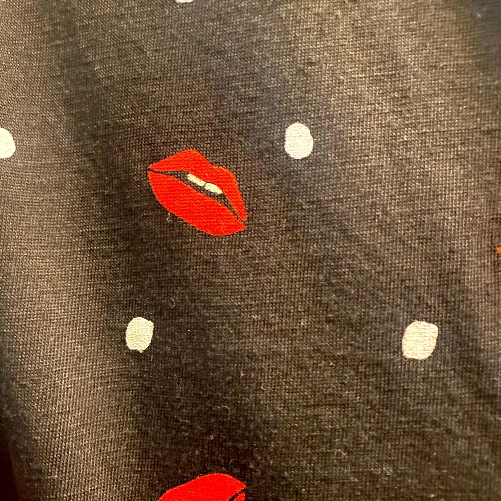 MODERN LUX WOMEN SLEEVELESS TANK TOP - Picture 2 of 3